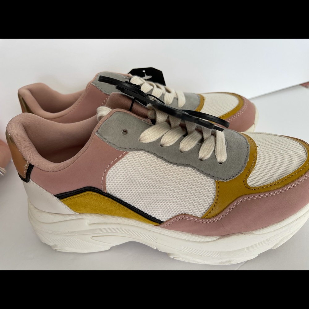 New Big Buddha Molded Sneaker Women's